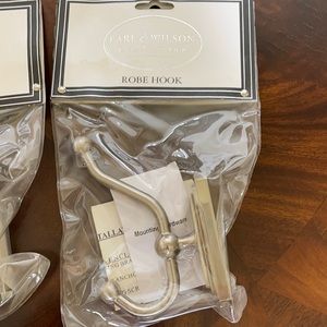 BRAND NEW - Earl & Wilson Robe/Towel Hook